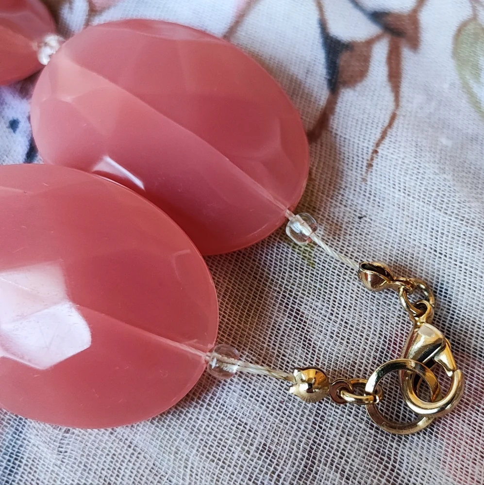 Salmon Color Faceted Translucent Acrylic Lucite Large Oval Flat Bead Necklace